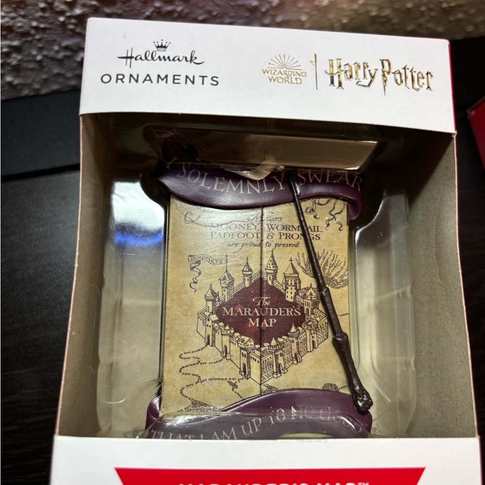 Hallmark Harry Potter Ornament Collection - Picture 4 of 6